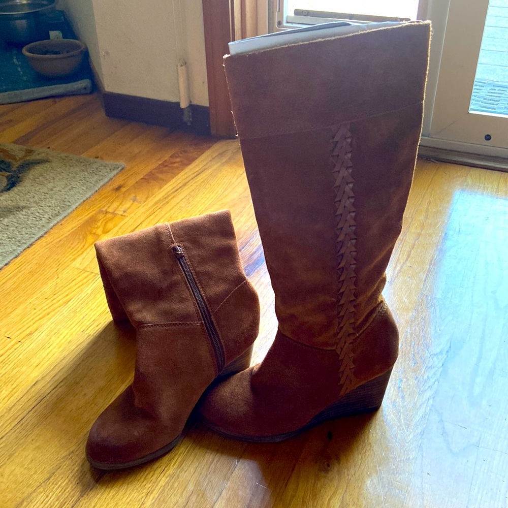 Lucky Suede Boots